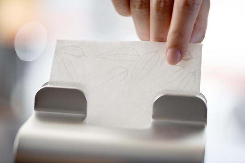 Dispenser TORK N4 Xpressnap aluminium