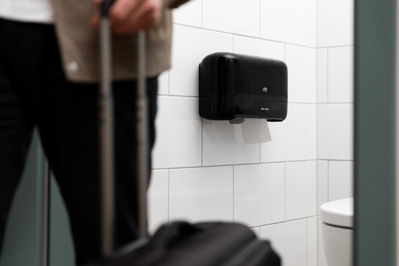 Dispenser TORK T7 Coreless Twin sv