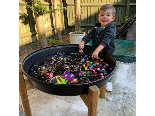 Bricka Spot djup svart 69 cm